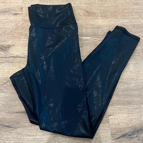 Fabletics Black PowerHold Leggings - Picture 4 of 8